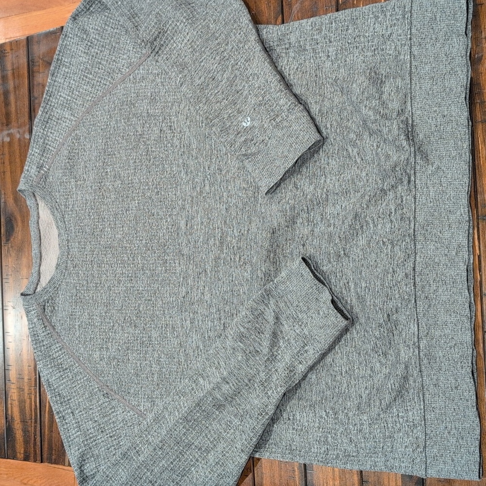 Lululemon Engineered Warmth Long Sleeve Crew - Picture 2 of 5